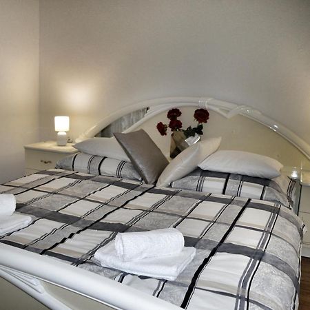 Apartment Nikolic Kaštela Exteriör bild