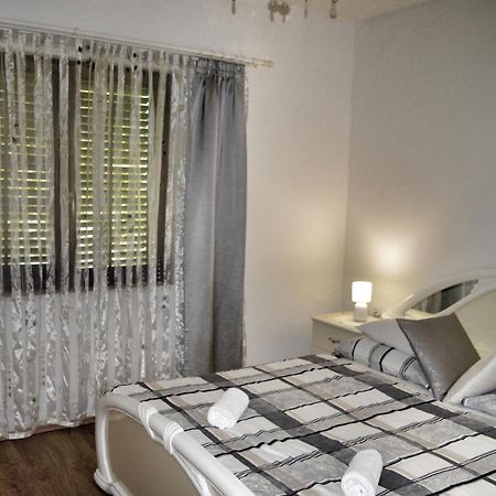 Apartment Nikolic Kaštela Exteriör bild