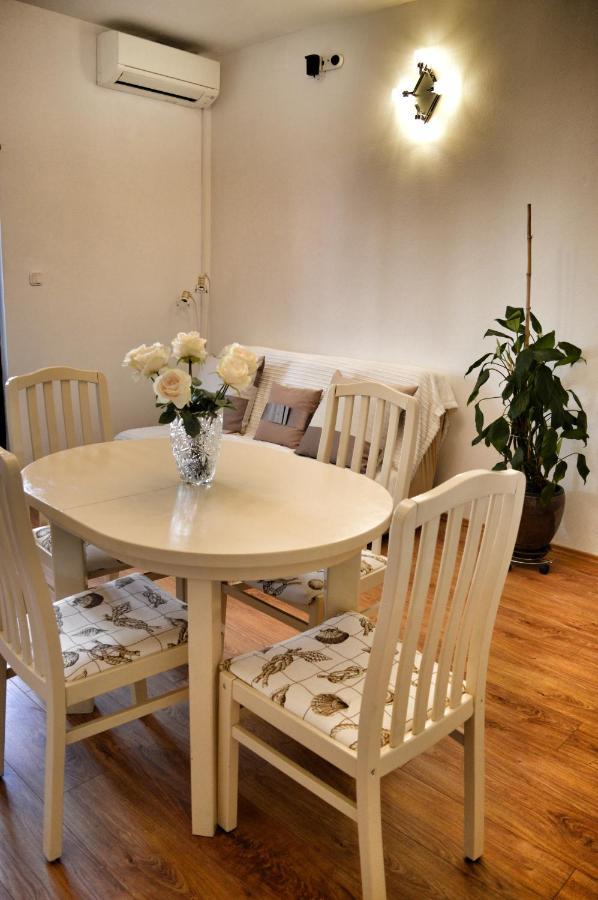 Apartment Nikolic Kaštela Exteriör bild