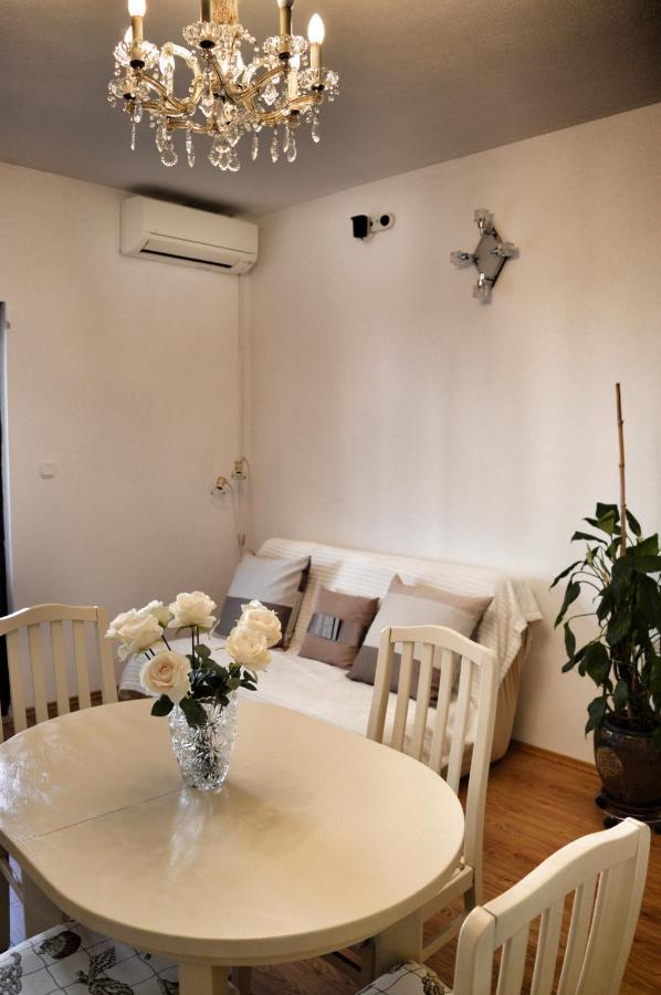 Apartment Nikolic Kaštela Exteriör bild