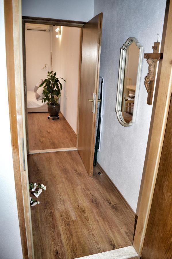 Apartment Nikolic Kaštela Exteriör bild
